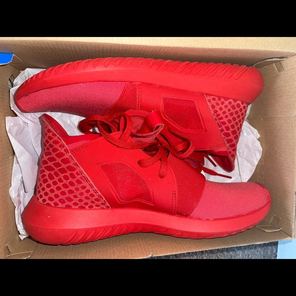 Tubular defiant all red size 6.5